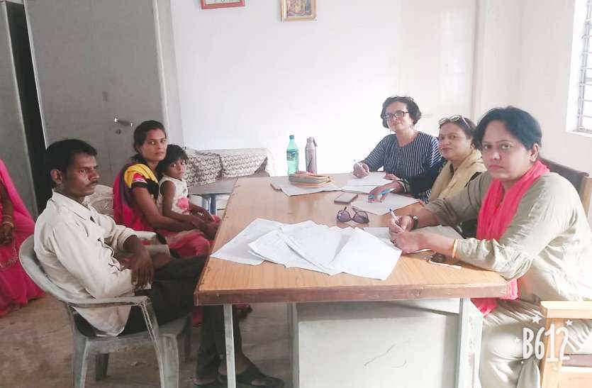 Family Counseling Center Introduced Husband and Wife शराब से किया तौबा तो आठ साल बाद पत्नी रहने हुई तैयार, इस केंद्र से घर में लौटीं खुशियां