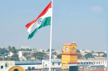 khandwa junction खंडवा जंक्शन पर 100 फीट की ऊंचाई पर लहराएगा 30 फीट का तिरंगा