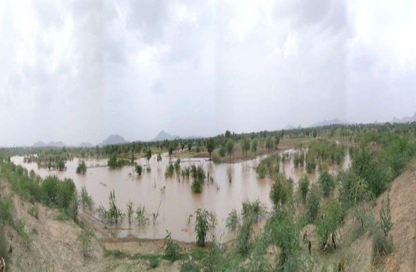 beawar water pond : लबालब होने को बेताब फूल सागर तालाब