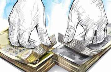 college news लिपिक ने दिखाया चमत्कार: 10 की बजाय 100-100 रुपए के काट दिए चालान