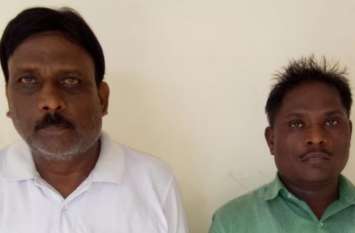 UP STF big action against fake degree gang, two arrested UP STF यूपी एसटीएफ की बड़ी कार्रवार्इ, फर्जी डिग्री बांटने वाले गैंग का भंड़़ाफोड़, शिक्षक भर्ती में हो रहा था उपयोग