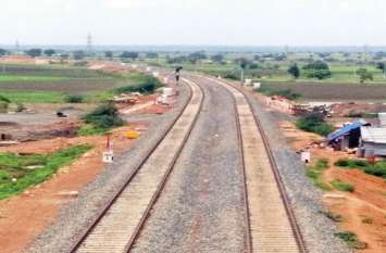 Freight trains will not arrive at Hubli Railway Station हुब्बल्ली रेलवे स्टेशन पर अगले माह से नहीं आएंगी मालगाडिय़ां