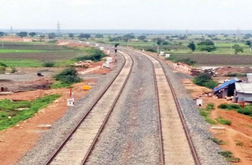 Freight trains will not arrive at Hubli Railway Station हुब्बल्ली रेलवे स्टेशन पर अगले माह से नहीं आएंगी मालगाडिय़ां
