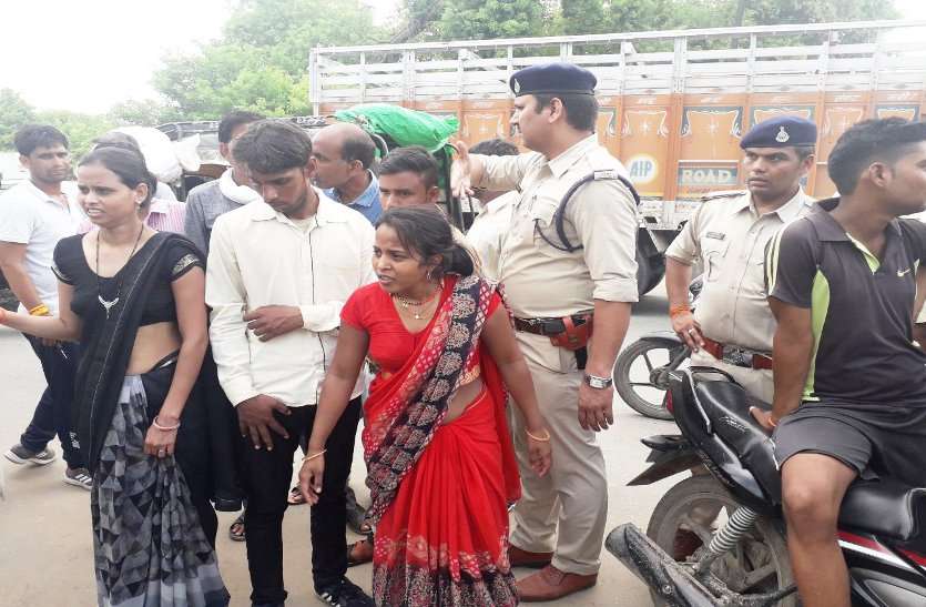 man murder in bhind for plantation in temple land