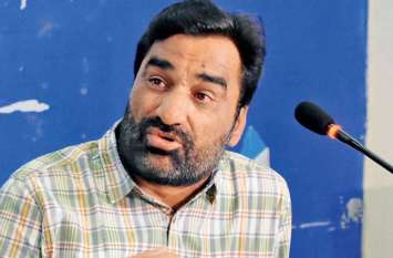 mp-hanuman-beniwal-s-public-hearing, hanuman beniwal news today सांसद बेनीवाल के आवास पर जनसुनवाई में उमड़ी भीड़, सेना भर्ती नियमों के मामले में युवाओं ने सौंपा ज्ञापन