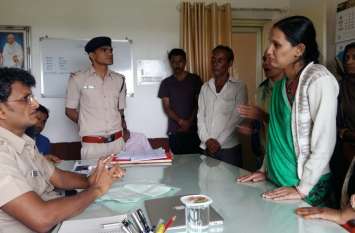 Did not see my son in my in laws मेरे ससुराल वालों में मेरे बेटे को देखने नहीं दिया