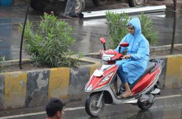 Five-minute rain made unbearable humidity पांच मिनट की बारिश ने बनाई असहनीय उमस