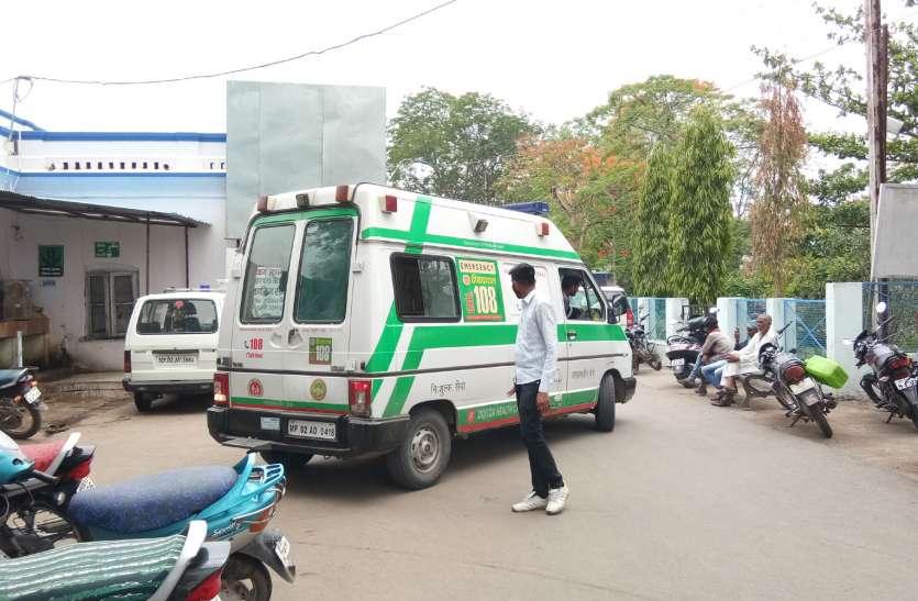 Dhar क्या परेशानी हमें बताओ मगर नौकरी पर लौट आओ