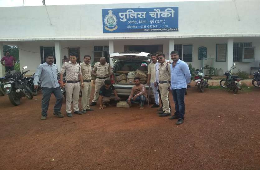 patrika शराब से भरी कार को जेवरा पुलिस ने किया जब्त, दो गिरफ्तार
