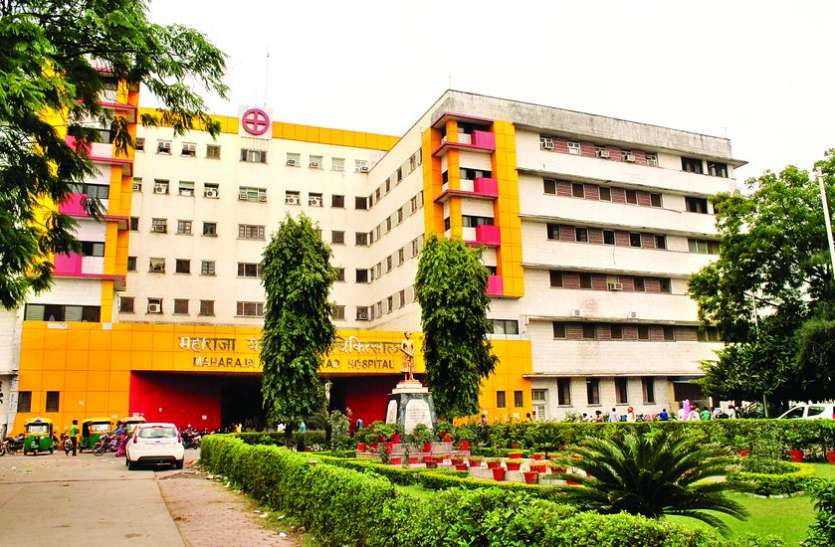 indore मौसम की बेरुखी से अस्पतालों की ओपीडी में दोगुने हुए मरीज