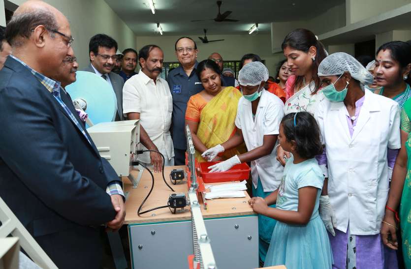 Former DGP Dr. R. Nataraj MLA Launches Vocational Centre for producing विधायक ने की व्यावसायिक केंद्र की शुरुआत