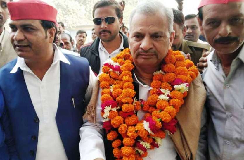 naresh uttam attack cm yogi adityanath about azam khan land mafia fir सपा प्रदेश अध्यक्ष ने सीएम योगी पर बोला हमला, बेकसूर आजम खान पर दर्ज करवाया मुकदमा