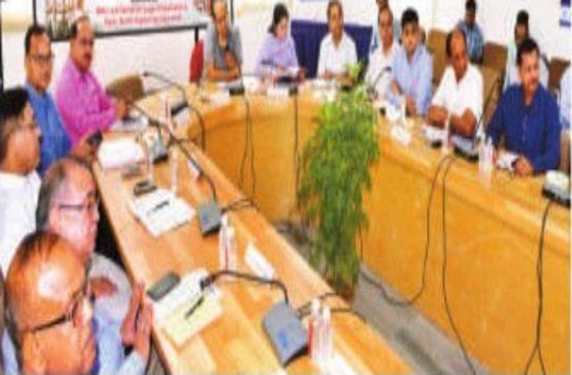 Department Of Water Resources Planning To Save Water In Jaipur बाथरूम-शौचालय में नल, शॉवर, फ्लश टंकी स्टेंडर्ड साइज के लगें, इसलिए अब ये भी होंगे बिल्डिंग बायलॉज का हिस्सा