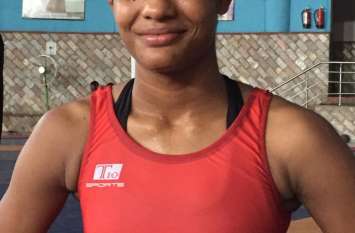 Pushpa Yadav of gorakhpur selected for international wrestling event चाय की दुकान चलाकर बिटिया को बनाया इंटरनेशनल पहलवान, विदेश में खेलते देखने का अरमान रह गया अधूरा
