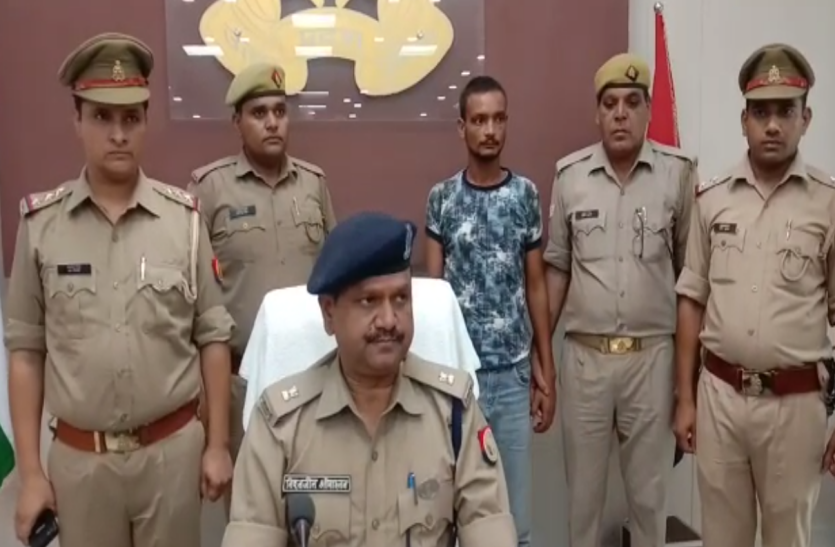 NEWS BIJNOR: दिनदहाड़े मुर्गा व्यापारी से हुई लूट का पुलिस ने किया खुलासा, बरामद किये इतने लाख रुपये- देखें वीडियो