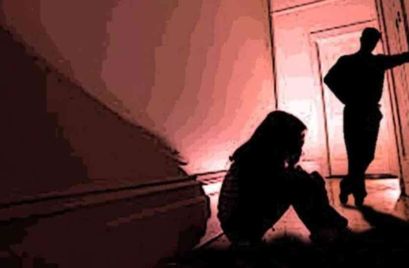 patrika नव विवाहिता ने थानेदार से कहा, साहब... मुझे मेरे पति से बचा लीजिए, बनाता है अप्राकृतिक संबंध, हर दिन करता है यही डिमांड