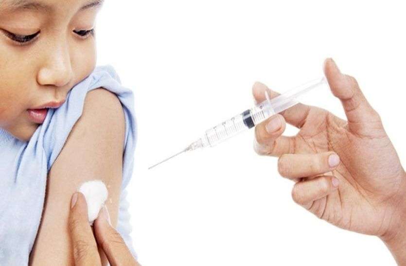 Measles-Rubella Vaccination Campaign : एक दिन में स्कूल के सभी छात्रों के टीकाकरण का रहेगा लक्ष्य VIDEO रतलाम शहर में 60 हजार टीके लगाए जाएंगे, नाश्ते के पश्चात ही टीका लगवाए