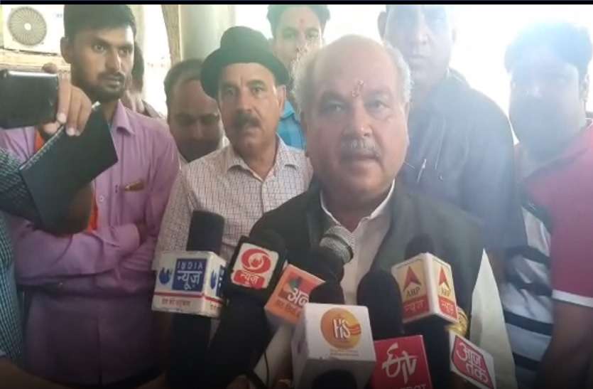 narendra singh tomar comment on CM kamalnath VIDEO: कमलनाथ पर खुलकर बोले तोमर, सिंधिया पर कन्नी काटी