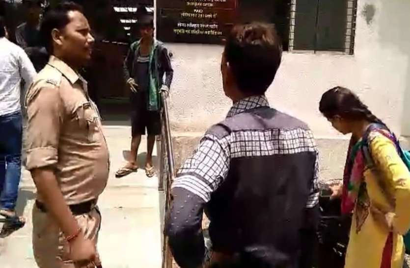 indore शुक्ला ब्रदर्स के ट्रक ने युवती को मारी टक्कर, गुस्साए पिता ने उठाया ये कदम