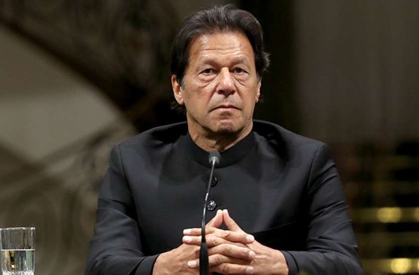 Pak PM Imran Khan इमरान खान के स्वागत में नहीं आया कोई अमरीकी अधिकारी, सोशल मीडिया पर उड़ रहा मजाक