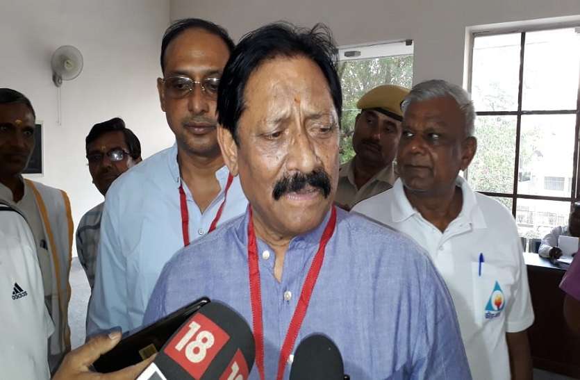Icc World Cup lose team india, bcci Icc World Cup में टीम इंडिया की हार और धोनी के संन्यास पर ये बोले पूर्व क्रिकेटर चेतन चौहान