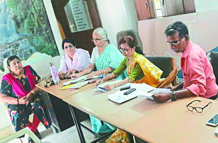 Hearing in Family Counseling Center परिवार की मर्जी के खिलाफ जाकर की शादी, अब तलाक की नौबत, जानें वजह