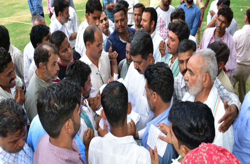 vacancies किसी ने रिक्त पद भरने तो किसी ने पेंशन शुरू करवाने का किया आग्रह