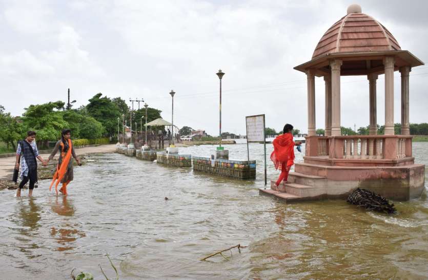 patrika बारिश के बाद पिकनिक स्पॉट हुए निहाल, लेकिन नपा नहीं दे रही ध्यान