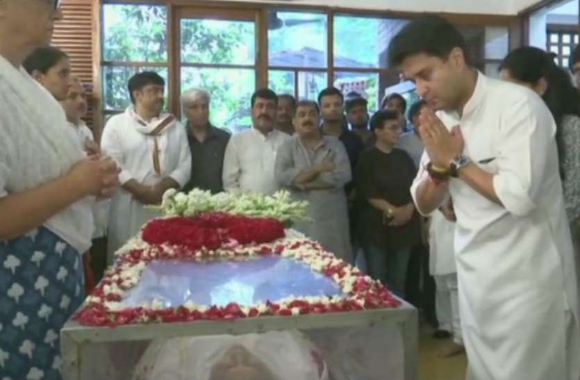 Jyotiraditya Scindia 'राजनीतिक संकीर्णता से दूर रहती थीं शीला दीक्षित, वे सहज और शिष्ट राजनीतिज्ञ थीं'