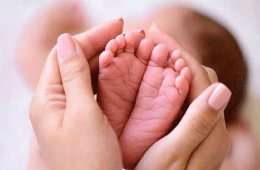 uttarkhand पिछले 3 महीनों में उत्तराखंड के 132 गांवों में नहीं हुआ एक भी लड़की का जन्म, क्या हो रही है कन्या भ्रूण हत्या?