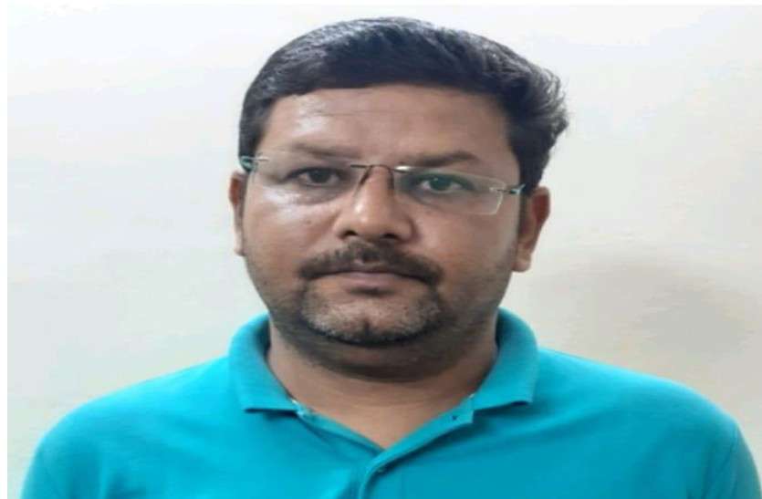 66 million cheating doctor for tender, sog arrest from sikar सीकर के इस युवक ने पढ़ाई की डॉक्टर की और बन बैठा ठग...धोखे की नई कहानी