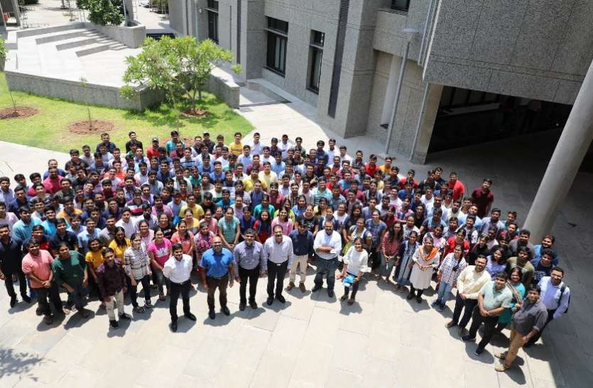 IIT Gandhinagar Female students increased in IIT Gandhinagar आईआईटी गांधीनगर में बढ़ी 'आधी आबादी'