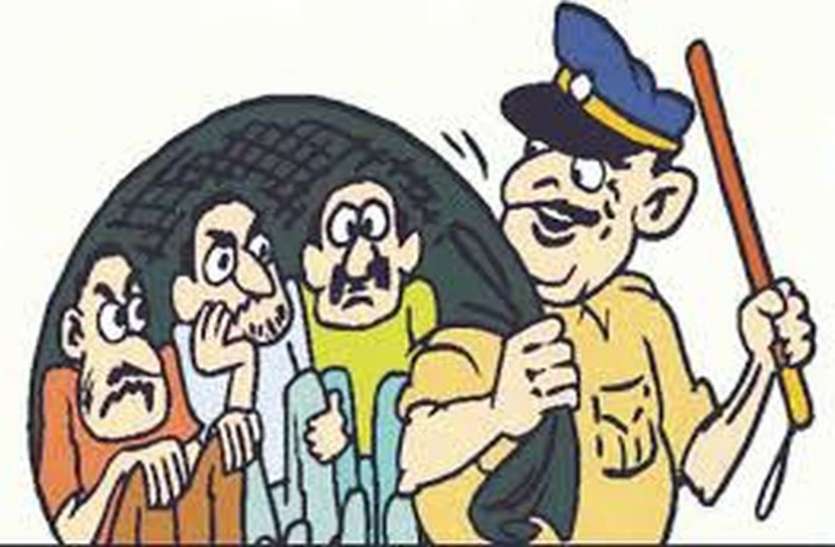 file surat news : कोसाड़ आवास में पुलिस ने चलाया तलाशी अभियान