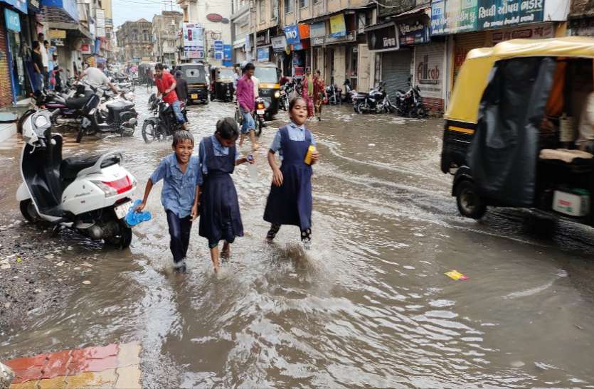 28 percent rain in Gujarat प्रदेश में मौसम की 28 फीसदी बारिश पूरी