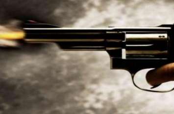 father and one another died in firing in birthday function नामकरण कार्यक्रम में चली गोलियां, पिता समेत 2 की हत्या, कई घायल