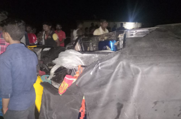 Dumka Road Accident: 3 Kanwariya Died And 5 Injured In Dumka Jharkhand दुमका में हुआ भीषण सड़क हादसा, 3 कांवड़ियों की मौत, पांच घायल