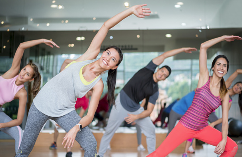 aerobics एरोबिक वर्कआउट से शरीर बनाए लचीला