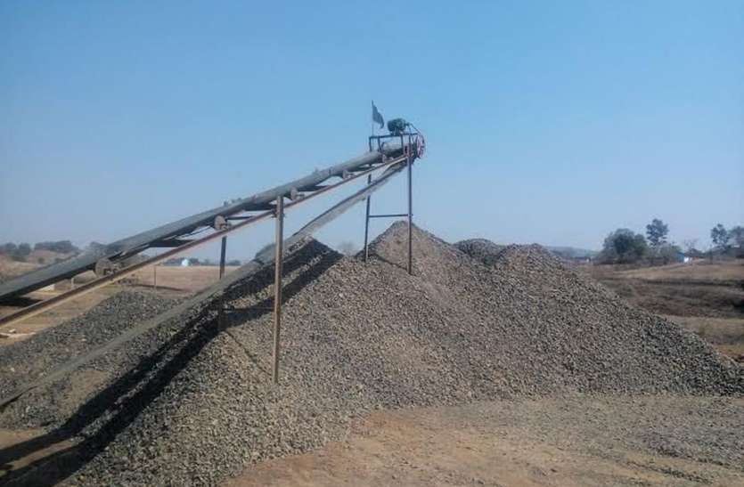 Mayning department news 85 लाख की रायल्टी चोरी करने पर क्रेशर संचालकों को जारी हुए नोटिस