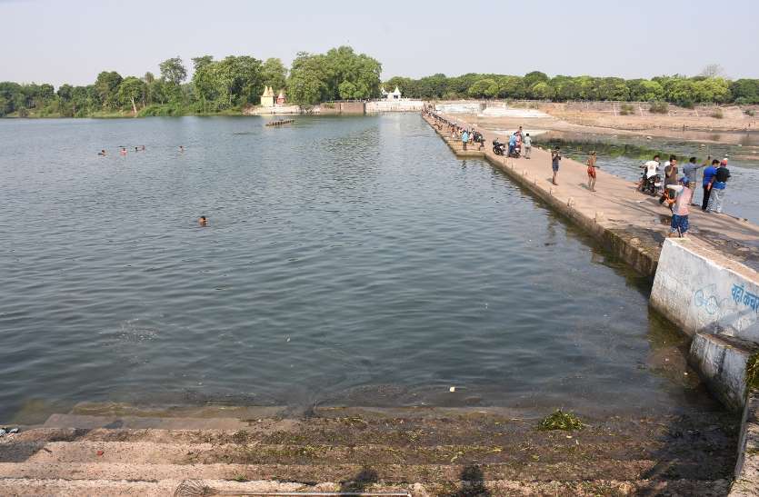 nager palika nigam bhilai शिवनाथ नदी का पानी रेडियस वॉटर को मुफ्त में बेचा, सीएम से की पूर्व आइएएस के खिलाफ कार्रवाई की मांग
