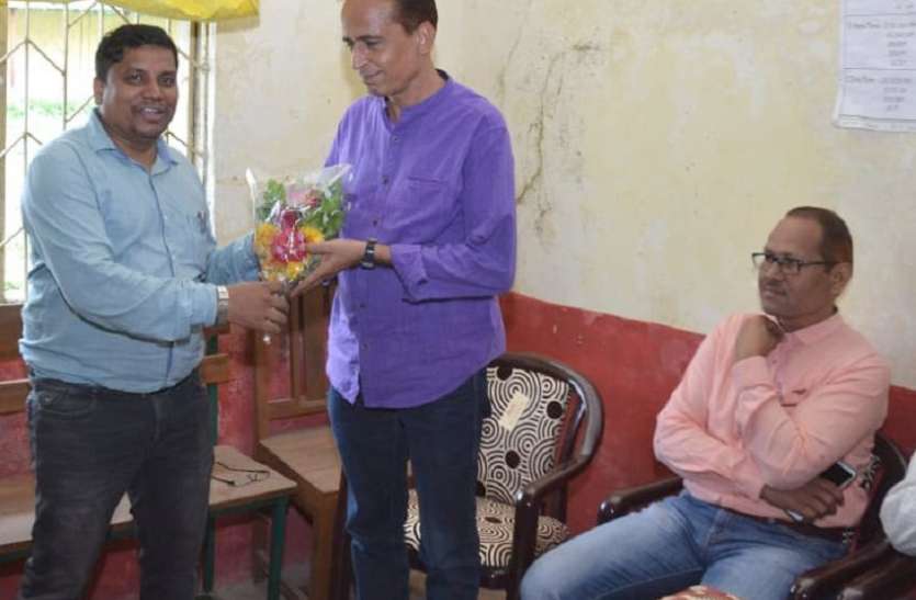 Personality development cell, college, professor, idea, higher education, student अच्छा इंसान बनना हमारा लक्ष्य : डॉ चिले