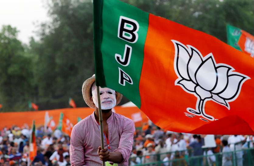 bj[ कमलनाथ की चाल से मध्यप्रदेश में मात खाई बीजेपी इन विधायकों पर रख रही है नजर!