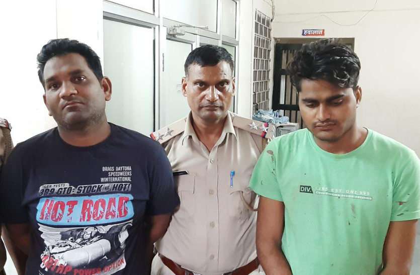 jaipur अकेली मॉडल को देख बिगड़ी नीयत, चलती कैब में चालक और साथी ने की बलात्कार की कोशिश, युवती ने पीट-पीटकर किया बुरा हाल