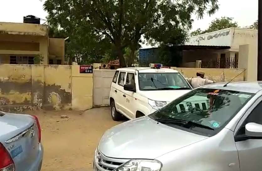 acb trap in nokha bikaner एसीबी की बड़ी कार्रवाही- नोखा सीओ 50 हजार की रिश्वत लेते गिरफ्तार