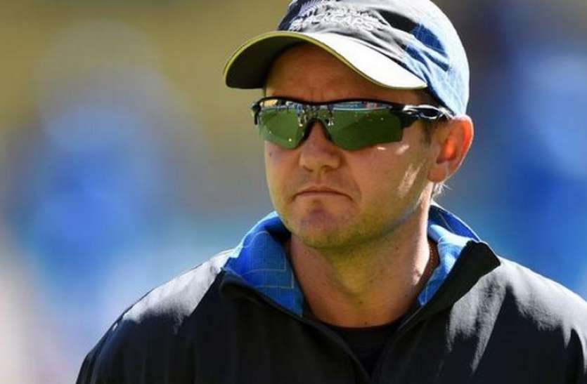 Mike Hesson न्यूजीलैंड के पूर्व कोच माइक हेसन कर सकते हैं रवि शास्त्री की छुट्टी!