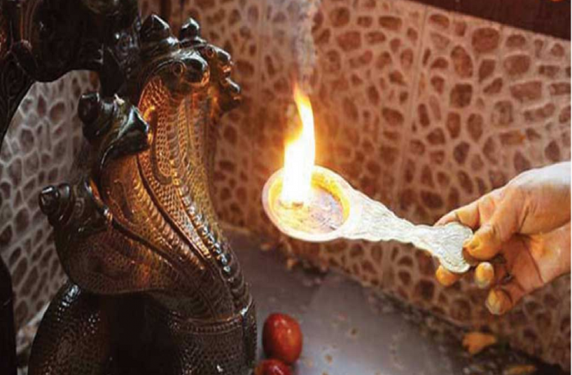 नाग देवता सावन- इस तिथि को है नाग पंचमी, काशी में यहां स्नान व पूजन करने से मिलती है सर्प दोष से मुक्ति