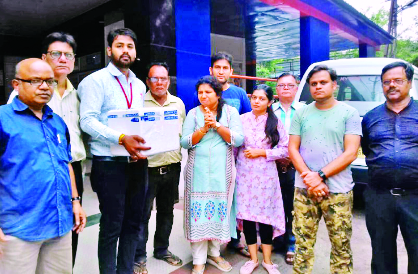 Organ Donate अगंदान से पांच लोगों को मिली नई जिंदगी, नम आंखों से विदा किया मां का दिल