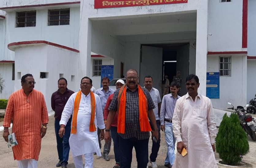 BJP team हिरासत से भागकर आत्महत्या मामला : जेल में मृतक के साथी से मिले पूर्व गृहमंत्री-सांसद, उसने टीम को लिखित में बताईं ये बातें