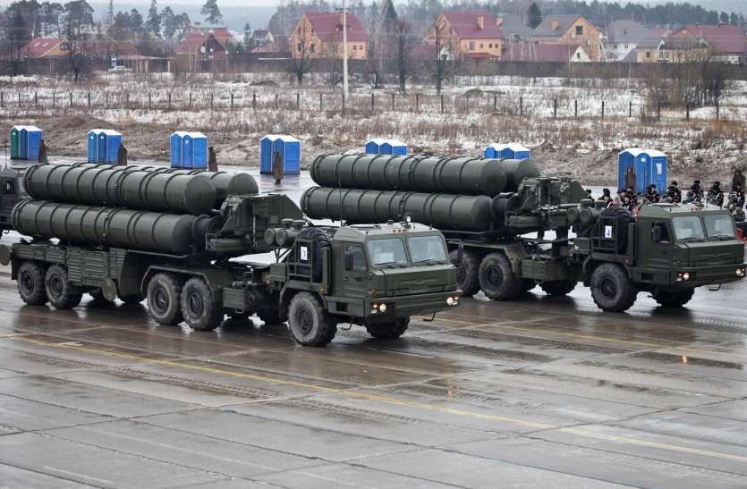 S-400 Missile रूस ने तुर्की को दी S-400 की पहली खेप, इन खासियतों से लैस है ये मिसाइल