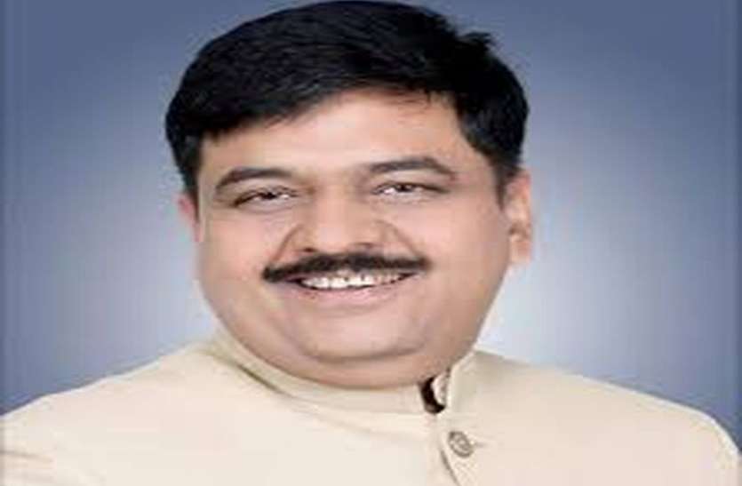 Alwar MLA Sanjay Sharma Raise Issue Of Matsya University In Assembly अलवर शहर विधायक संजय शर्मा ने विधानसभा में उठाया मत्स्य विश्वविद्यालय का मुद्दा, बोले-विश्वविद्यालय कर रहा छात्रों के जीवन से खिलवाड़