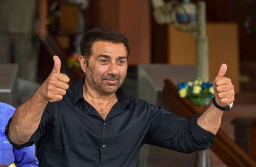 Sunny Deol सनी देओल की मेहनत रंग लाई, कुवैत में फंसी महिला पहुंची भारत